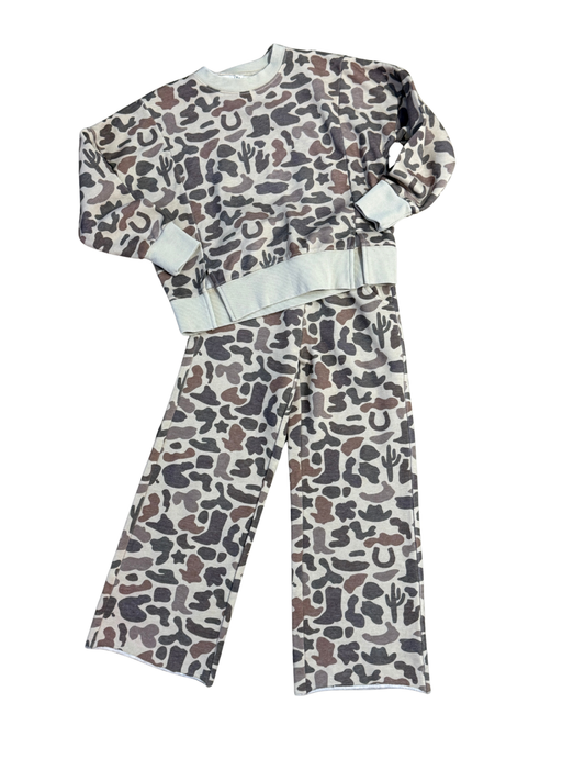 Western Camo Sweatsuit - Infant (6pcs)